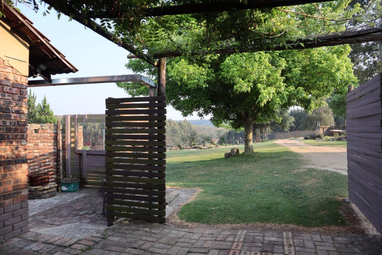 Rocks & Roses Farm Stay Lochiel Экстерьер фото